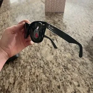 RayBan Sunnies Never Worn ? Ray-Ban RB 3734 Artista Subglasses Review | TikTok main image 2